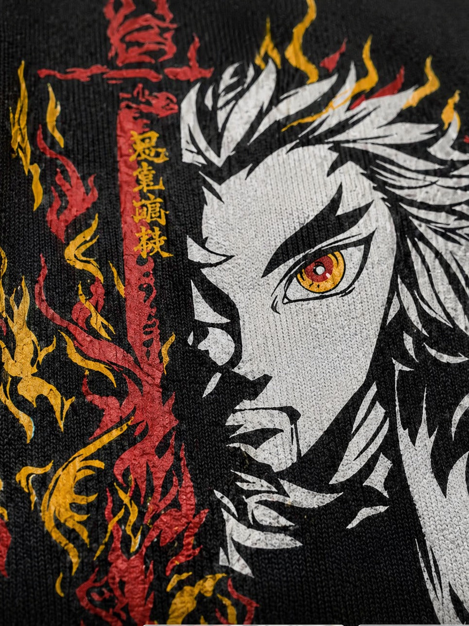 Camiseta OverSize Demon Slayer Kyojuro Llamas