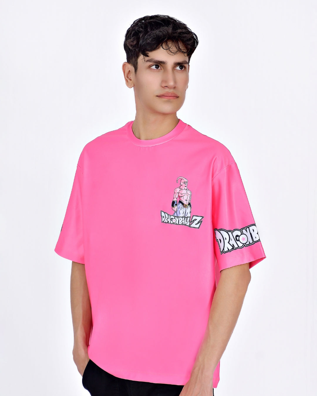 Camiseta OverSize DBZ Pequeño Buu Puño