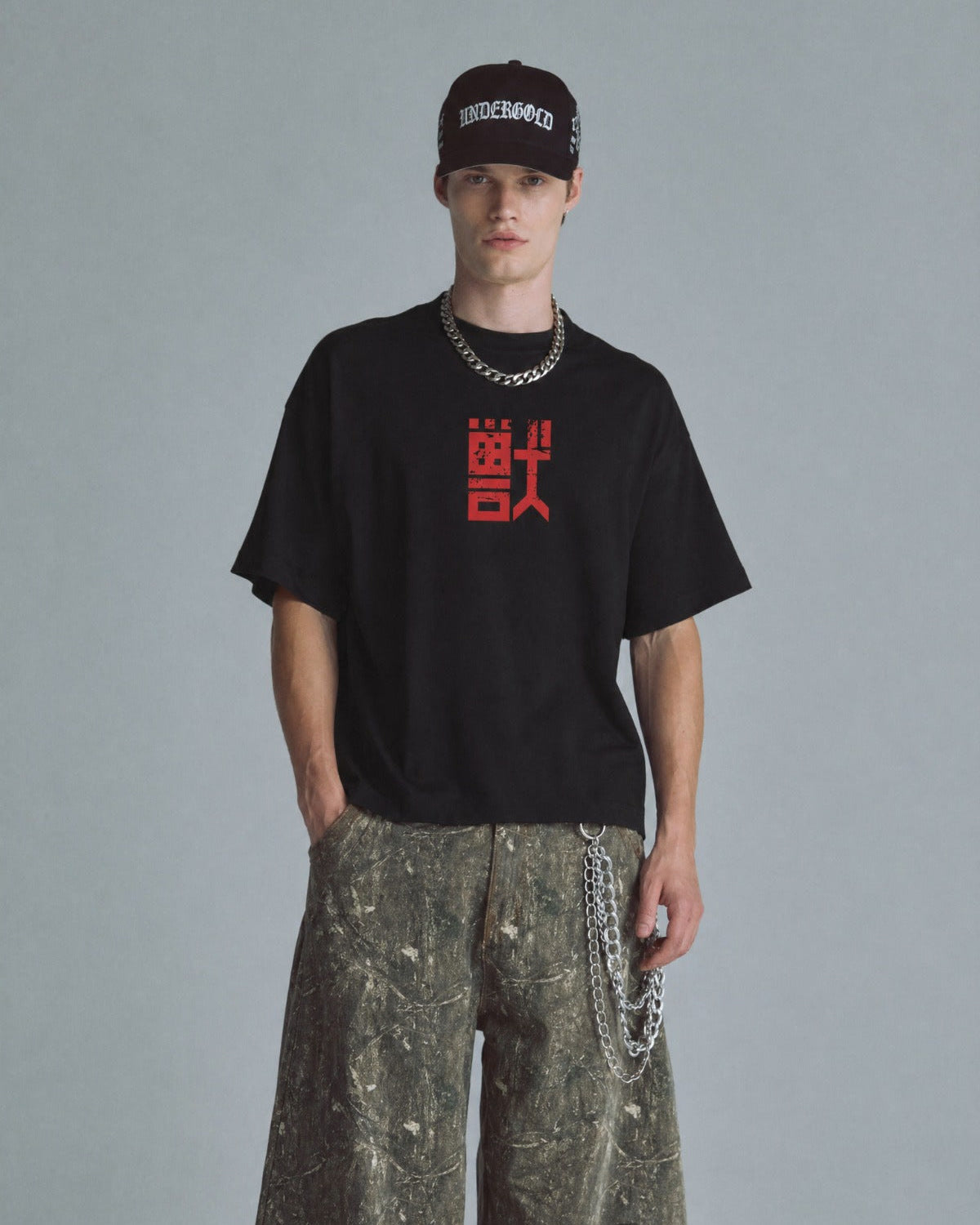Camiseta Demon Slayer Inosuke Espadas