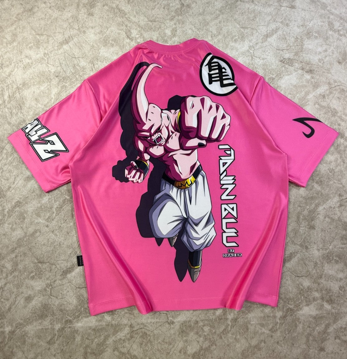 Camiseta OverSize DBZ Pequeño Buu Puño